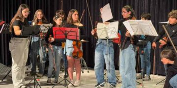 Los alumnos de las escuelas de música de Santa Marta y Rivas Vaciamadrid ponen música y voz a temas de Leonard Cohen o Cold Play
