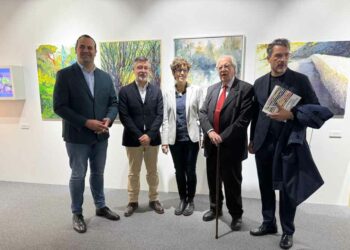Las luces y las sombras se adueñan de la sala de exposiciones del Casino de Salamanca