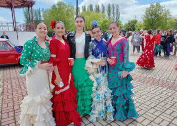 Santa Marta se viste de faralaes para disfrutar de la Feria de Abril