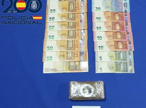 Detenidas tres personas con 100 gramos de hachís y 420 euros