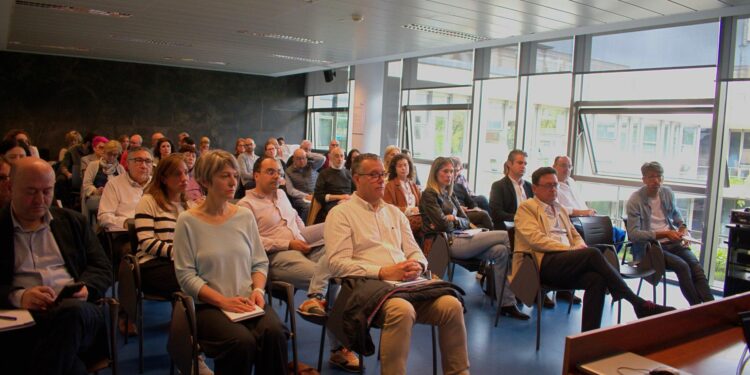 Los ayuntamientos del alfoz aprenden a mejorar su transparencia en la Semana de la Administración Abierta