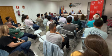 Alcaldes, procuradores y diputados del PSOE se reúnen en Monterrubio para informar sobre el abastecimiento de agua en la comarca de La Armuña