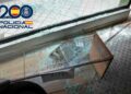Detenido un hombre de 34 años por romper el cristal de un escaparate para robar varios cascos de moto
