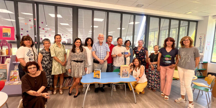 Tertulia literaria en torno a la figura de Carmen Martín Gaite