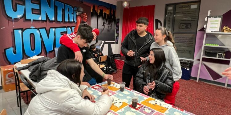 Los jóvenes de Carbajosa disfrutarán de las nuevas propuestas del programa de ocio nocturno este mes