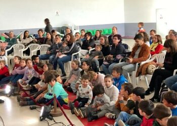 Cuentacuentos, juegos en inglés, magia y charlas para las familias de Doñinos completan el programa cultural de junio