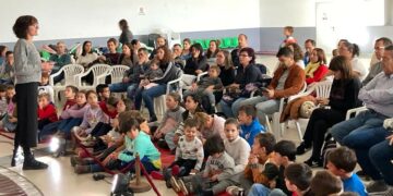 Cuentacuentos, juegos en inglés, magia y charlas para las familias de Doñinos completan el programa cultural de junio
