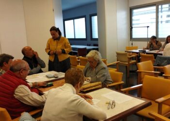 Los mayores de Santa Marta estrenan la sala multiusos ampliada para sus actividades