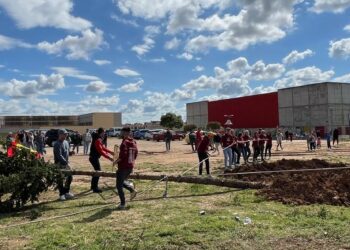 Los 28 Quintos de Villares inician su fiesta con la plantación del ‘mayo’ mañana sábado día 3
