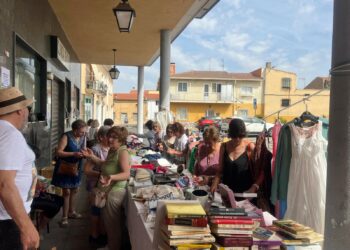 Nuevo éxito del mercadillo solidario de las mujeres de Cabrerizos para ayudar a Gaza