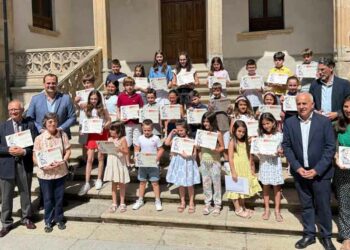 Los escolares de Villamayor y Carbajosa, premiados en el Concurso de Dibujo Venancio Blanco