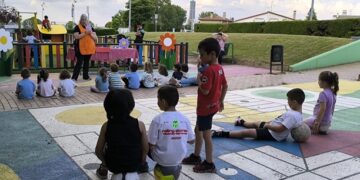 Los niños de Santa Marta continúan disfrutando de los cuentacuentos al aire libre