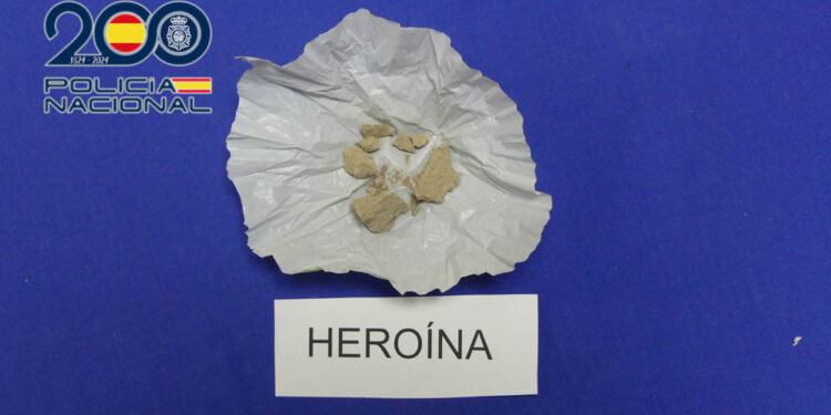 Detenido un hombre de 57 años con 5,8 gramos de heroína