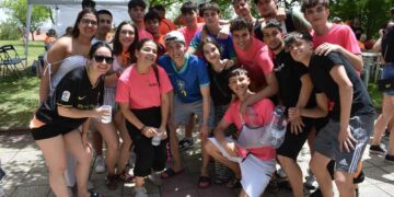 Más de 4.000 personas llenan el Teso de la Cruz en torno a la paellada de Cabrerizos en una gran jornada de alegría y convivencia