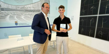 Santa Marta recibe y homenajea al joven bailarín Hugo Fraile