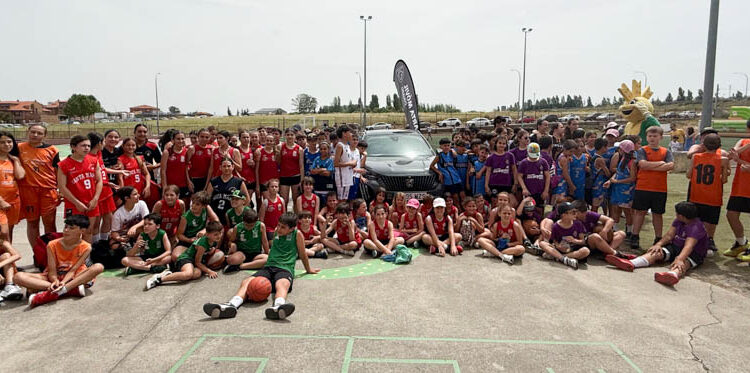 El baloncesto deja un nuevo récord de visitantes y partidos en el Torneo Internacional Ciudad de Santa Marta
