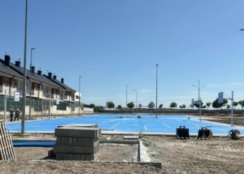Villares dedica las nuevas pistas polideportivas de la Ronda Provincias a la reconocida atleta Tere Recio