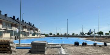 Villares dedica las nuevas pistas polideportivas de la Ronda Provincias a la reconocida atleta Tere Recio