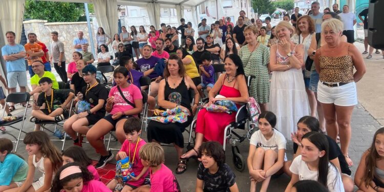 Los premios de los torneos deportivos y la actuación de mentalismo despiden las Fiestas de Aldeaseca