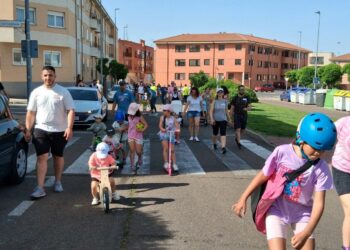 Mas de 200 persones participan en la jornada de convivencia solidaria e inclusiva con AERSCYL