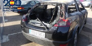 Detenido por incendiar un coche en el barrio de Chamberí
