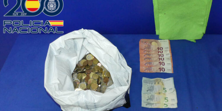 Detenido un hombre por el robo de 619 euros en una cafetería