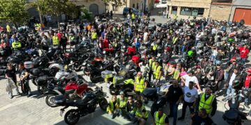 260 motos rugen en la II Quedada Motera de Villamayor