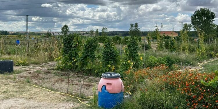 Villamayor señalizará los huertos familiares con 90 placas para facilitar su identificación a los usuarios