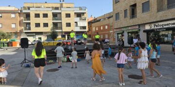 La diversión festiva comienza con los más pequeños de Villares