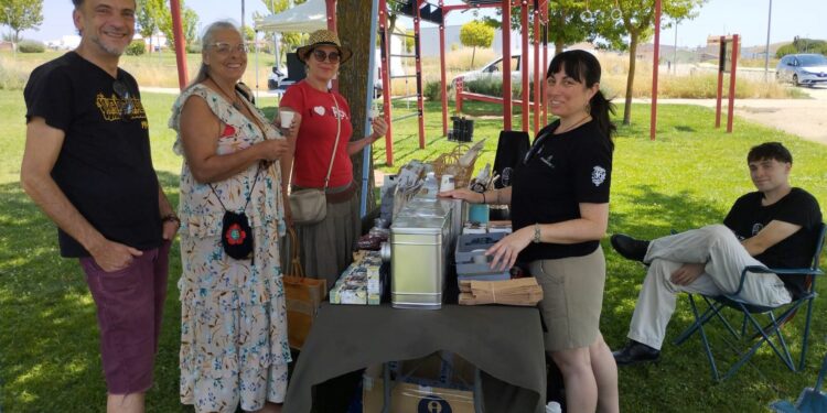 Aldeatejada celebra una nueva jornada del Mercado de Temporada con dos puestos más que en junio