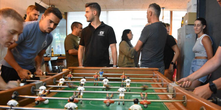 El futbolín y la pintura mural estrenan la Semana de la Juventud de Santa Marta