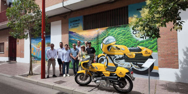 Ruido, olor a gasolina y pasión por el motor en la jornada motera de Santa Marta