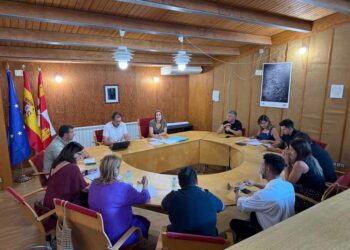 Aldeatejada inicia la desafectación del antiguo colegio y utilizará sus espacios para realizar actividades culturales