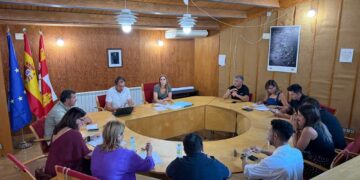 Aldeatejada inicia la desafectación del antiguo colegio y utilizará sus espacios para realizar actividades culturales