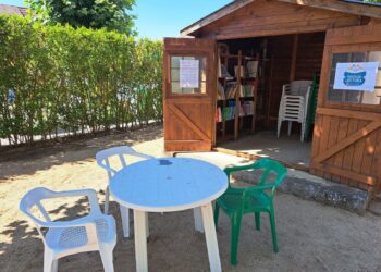 Las piscinas municipales de Cabrerizos estrenan el servicio del Punto de Lectura para los usuarios