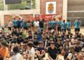 Los niños del campus de fútbol de Carbajosa reciben la visita de Vicente del Bosque