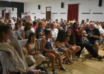 La emotiva comedia ‘Doscapacitados’ cierra a lo grande la Semana Cultural de Castellanos