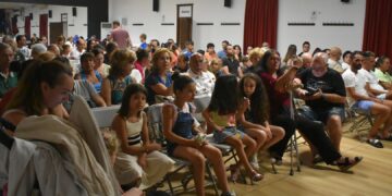 La emotiva comedia ‘Doscapacitados’ cierra a lo grande la Semana Cultural de Castellanos