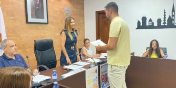 La alcaldesa de Castellanos mantendrá su sueldo tras aprobarse la nulidad de las dos mociones de urgencia de la oposición