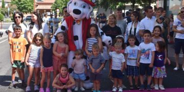 El Festival ‘Calleojeando’ ameniza la mañana festiva en Santa Marta