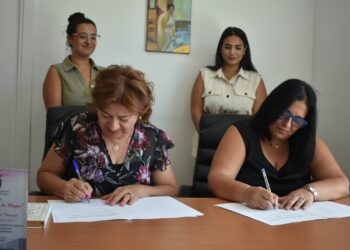 Santa Marta presencia un histórico acuerdo para la inclusión social de las mujeres gitanas