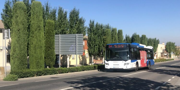 Las nuevas averías en los autobuses metropolitanos vuelven a desatar las quejas por el mal estado de los vehículos y el funcionamiento del servicio