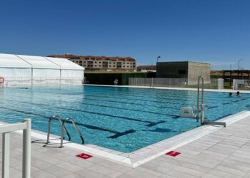 La ‘moda’ de defecar en las piscinas municipales vuelve a poner en peligro el verano en el alfoz