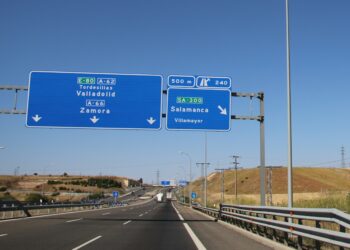 Una mujer de 69 años herida en una salida de vía en la A-62 a la altura de Villamayor