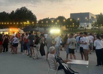 Éxito de la I Feria de Food Trucks de Aldeatejada