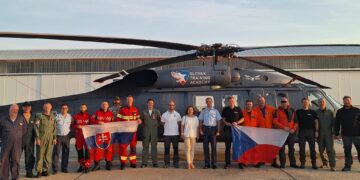 Aterrizan en Matacán dos helicópteros de Eslovaquia y República Checa para participar en el dispositivo de extinción de incendios