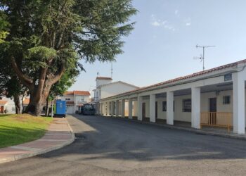 Quejas e indignación de los vecinos de Nuevo Naharros por los continuos cortes de luz que sufren: “Hemos retrocedido al siglo XIX”