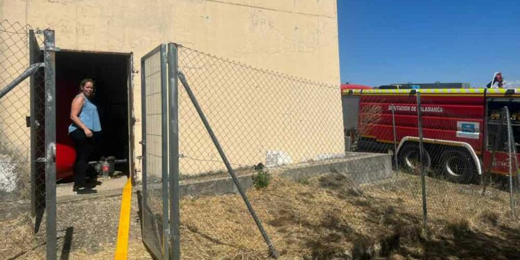 Santibáñez de la Sierra invertirá 17.000 euros para mejorar las instalaciones del depósito de agua