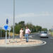 La nueva rotonda permitirá crear una parada de autobús y más seguridad para vehículos y peatones en el acceso a las urbanizaciones Almendares, Los Sauces y Los Olivos