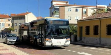 Los usuarios del autobús metropolitano podrán seguir utilizando la tarjeta actual de manera provisional hasta recibir la Buscyl
